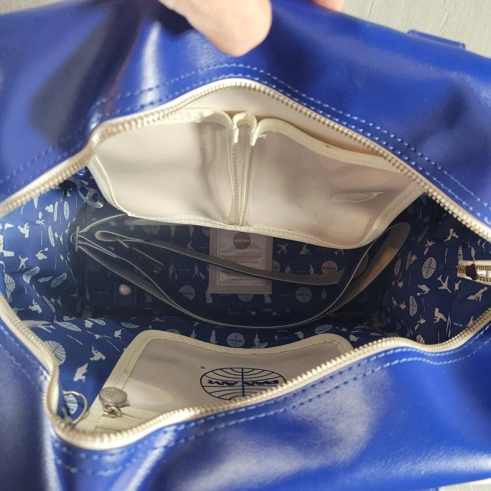 PAN AM Pan American World Airways Blue Travel Flight Bag NOS Licensed Shoulder